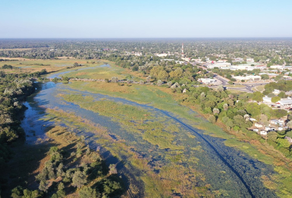 Willkommen in Botswana!  Transfer zur Unterkunft in Maun